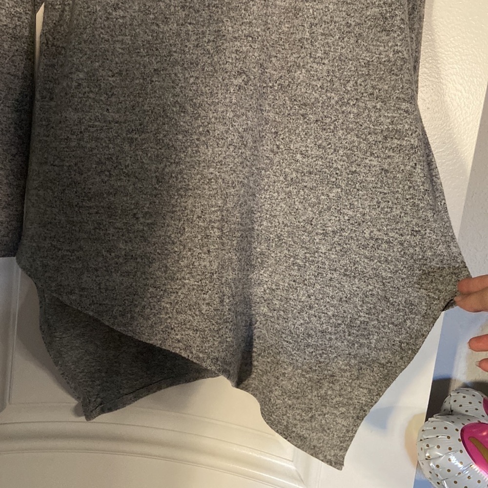 Aqua triangle asymmetrical Long Sleeve Top​ - Picture 2 of 2